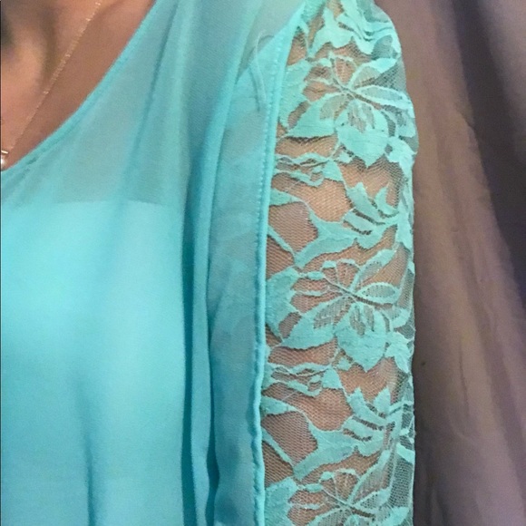 Lace Rue21 Flow blouse - Picture 2 of 6